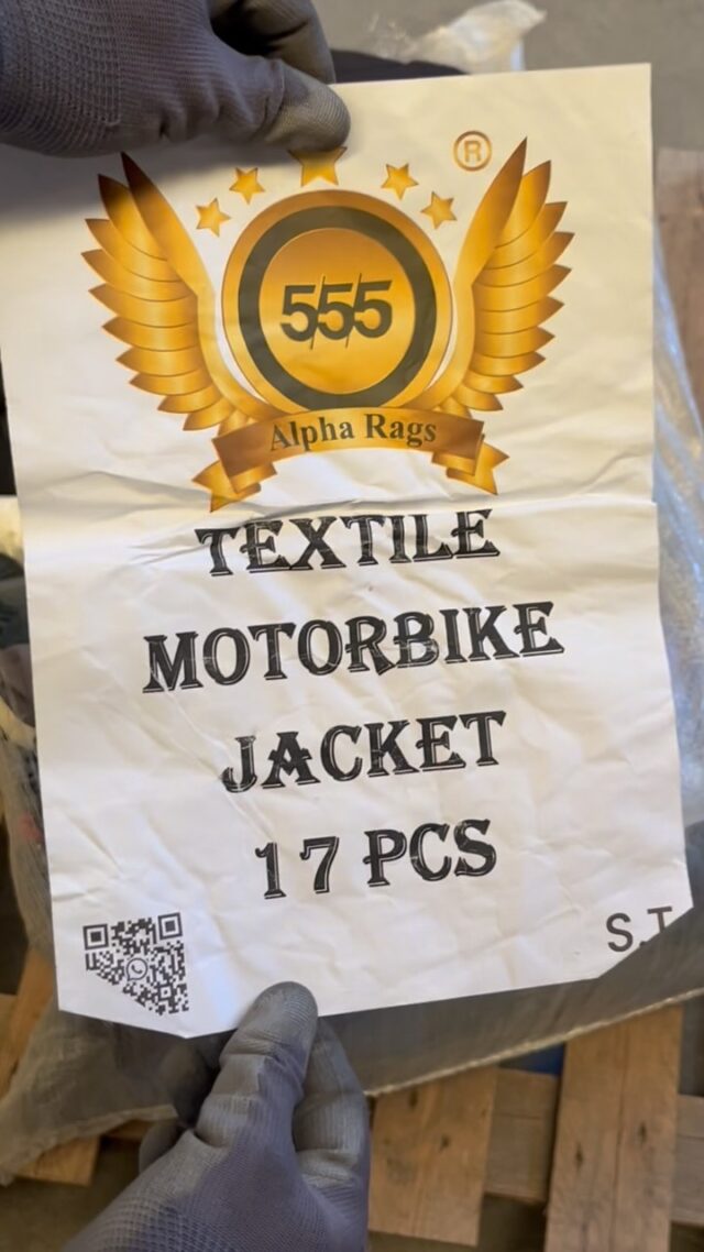 MOTORBIKE JACKETS AVAILABLE NOW!

Looking to order?
📞 +34 688 760 335
🌐 alpharags555.com
📩 Send us a DM for any inquiries 
🚛 Fast EU shipping

We can offer vintage for any type of business, resellers, stores or wholesalers. 

-

#vintagewholesale #vintageclothing #vintagewholesalespain #vintagewholesaleeurope