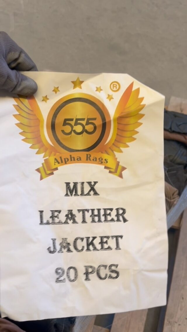MIX LEATHER JACKETS AVAILABLE NOW!

Looking to order?
📞 +34 688 760 335
🌐 alpharags555.com
📩 Send us a DM for any inquiries 
🚛 Fast EU shipping

We can offer vintage for any type of business, resellers, stores or wholesalers. 

-

#vintagewholesale #vintageclothing #vintagewholesalespain #vintagewholesaleeurope